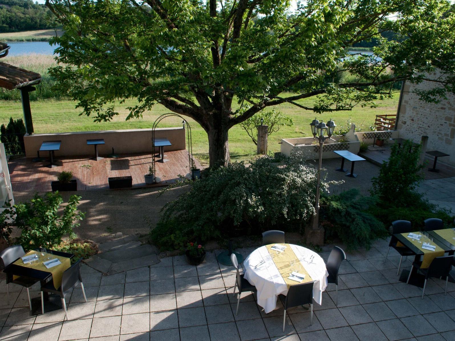 Logis Hotel Les Vieilles Granges Экстерьер фото