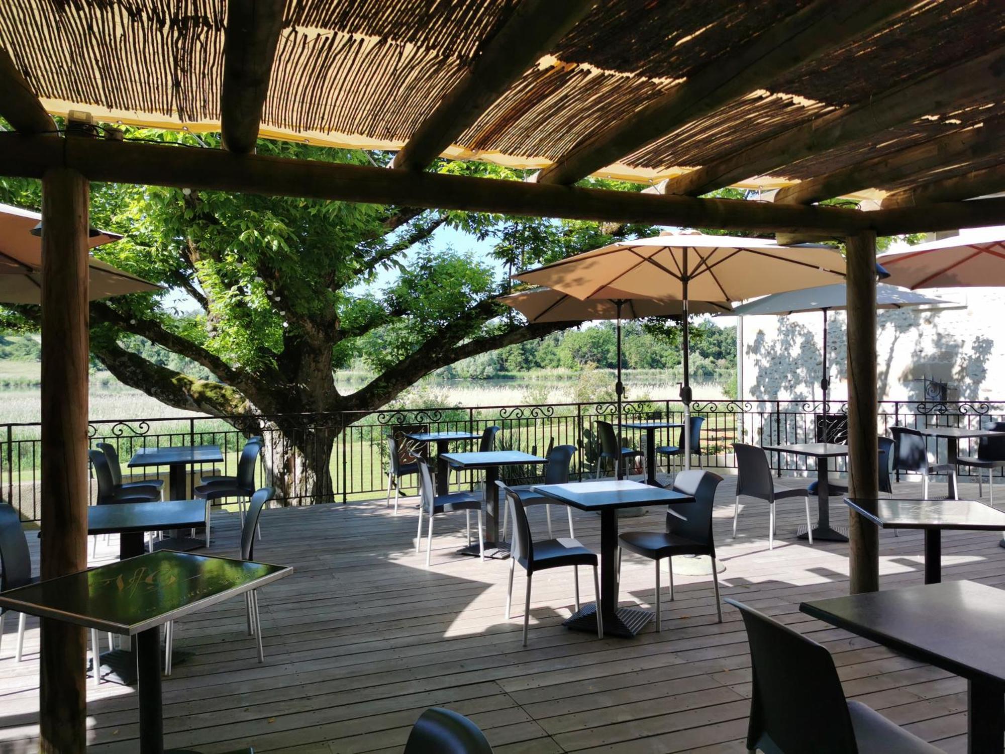 Logis Hotel Les Vieilles Granges Экстерьер фото